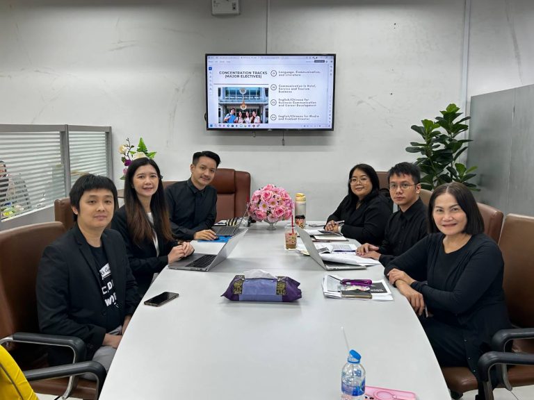 ศิลปศาสตร์ ราชมงคลพระนคร เดินหน้าจัดทำหลักสูตร ป.ตรี นานาชาติ “Foreign Languages for International Communication”